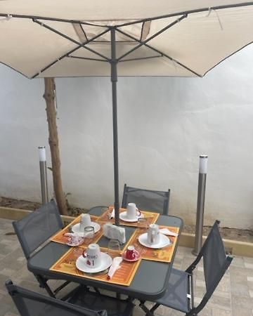 Bed and Breakfast Dimora Nonna Ada Aradeo Exterior foto