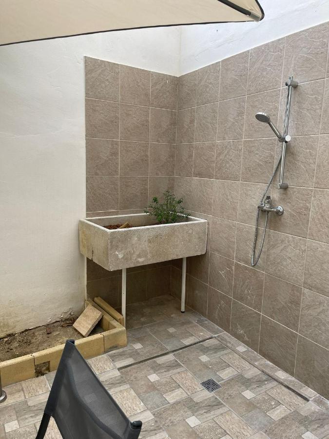 Bed and Breakfast Dimora Nonna Ada Aradeo Exterior foto