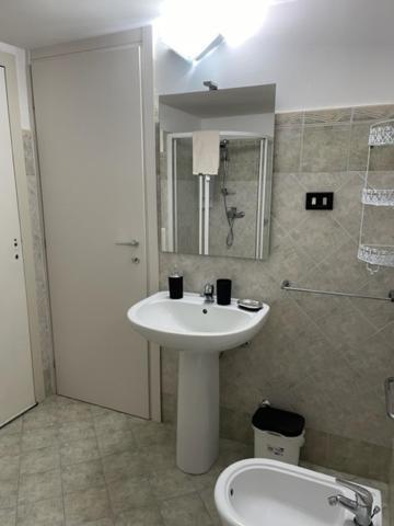 Bed and Breakfast Dimora Nonna Ada Aradeo Exterior foto